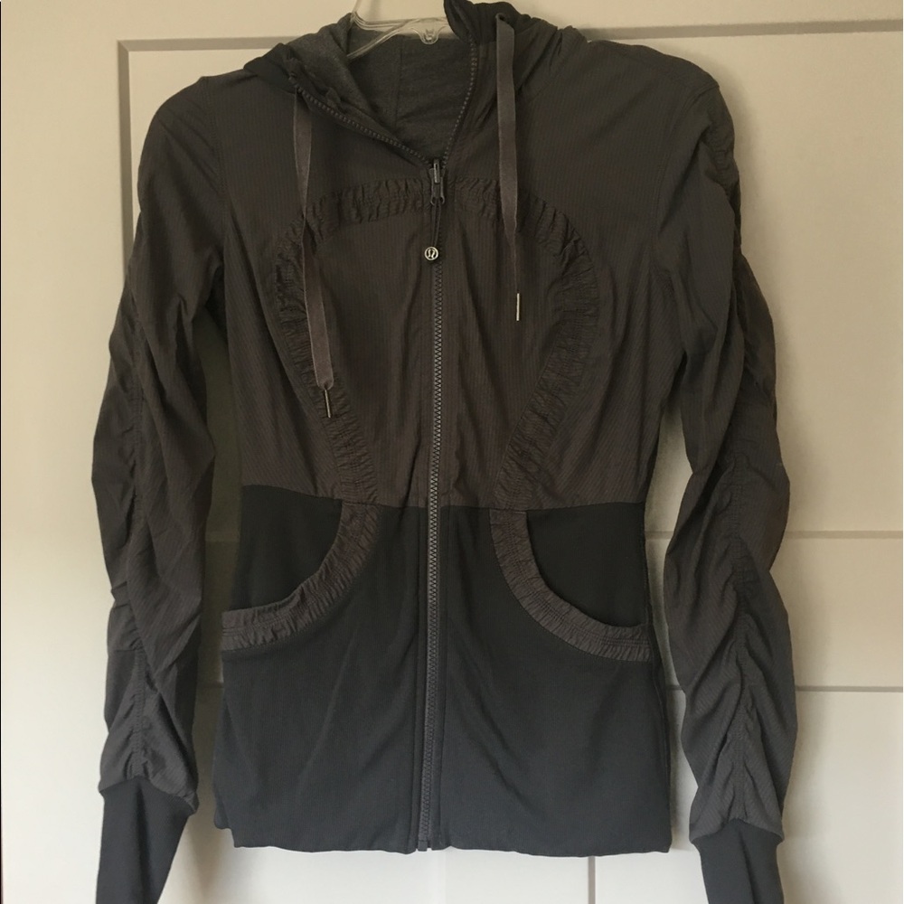 lululemon Reversible Jacket, size 6 (sm), Grey